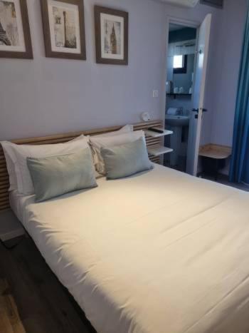 Hotel Cantosorgue LʼIsle-sur-la-Sorgue Dış mekan fotoğraf