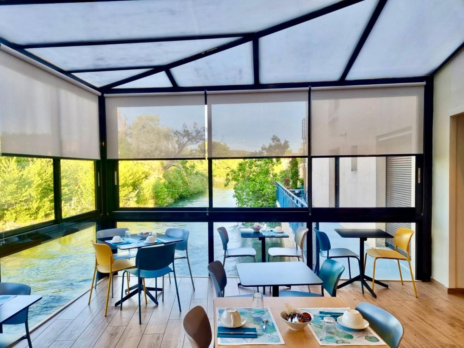 Hotel Cantosorgue LʼIsle-sur-la-Sorgue Dış mekan fotoğraf